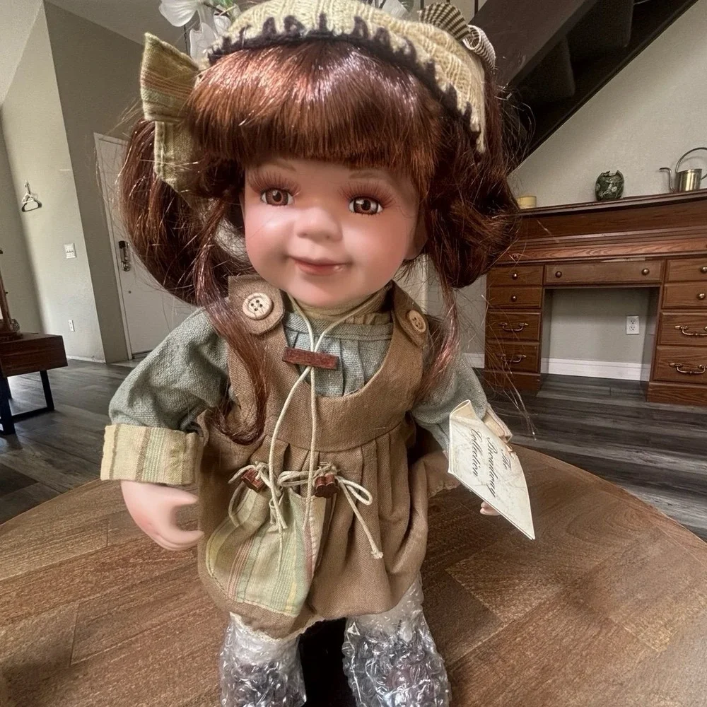 The‎ Broadway Collection Porcelain Doll